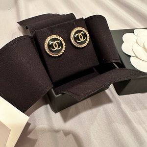 Chanel Vintage Classic Black and Gold Earrings